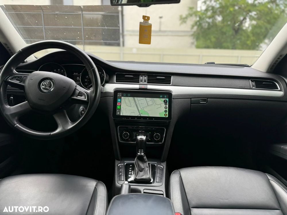 Skoda Superb 2.0 TDI DSG Ambition - 5