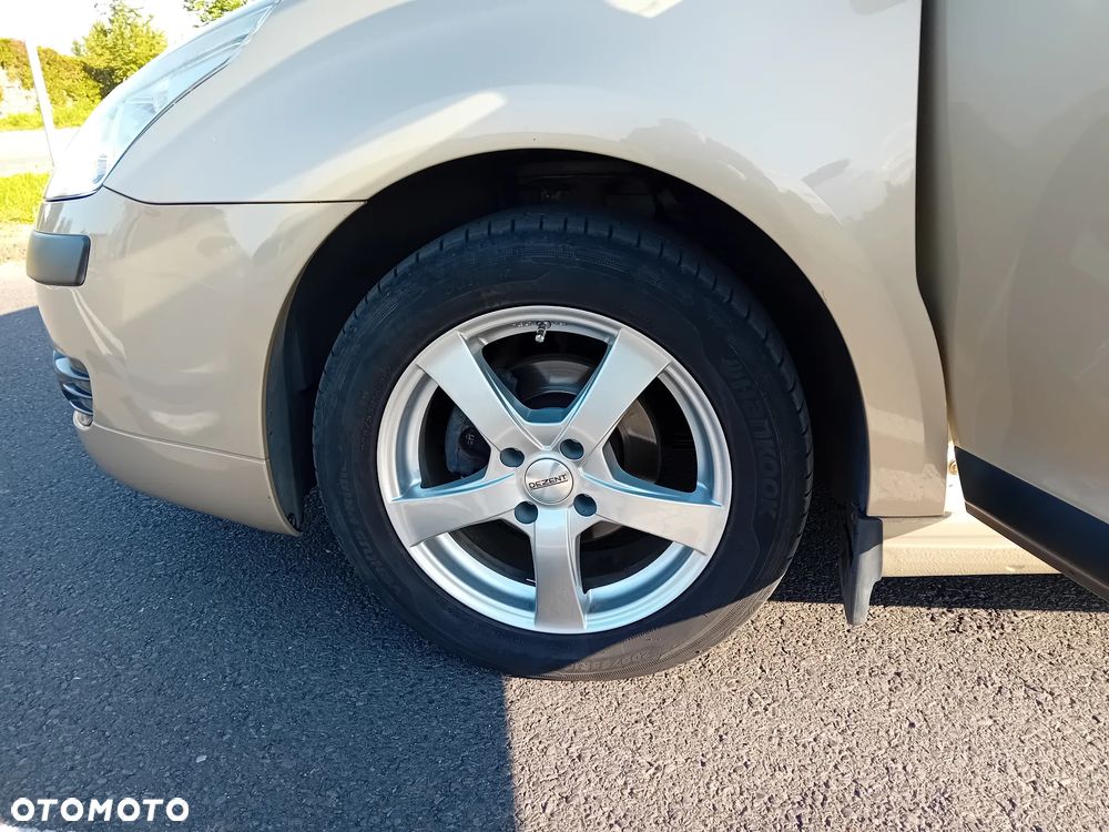 Citroën C4 1.6 HDi SX - 12