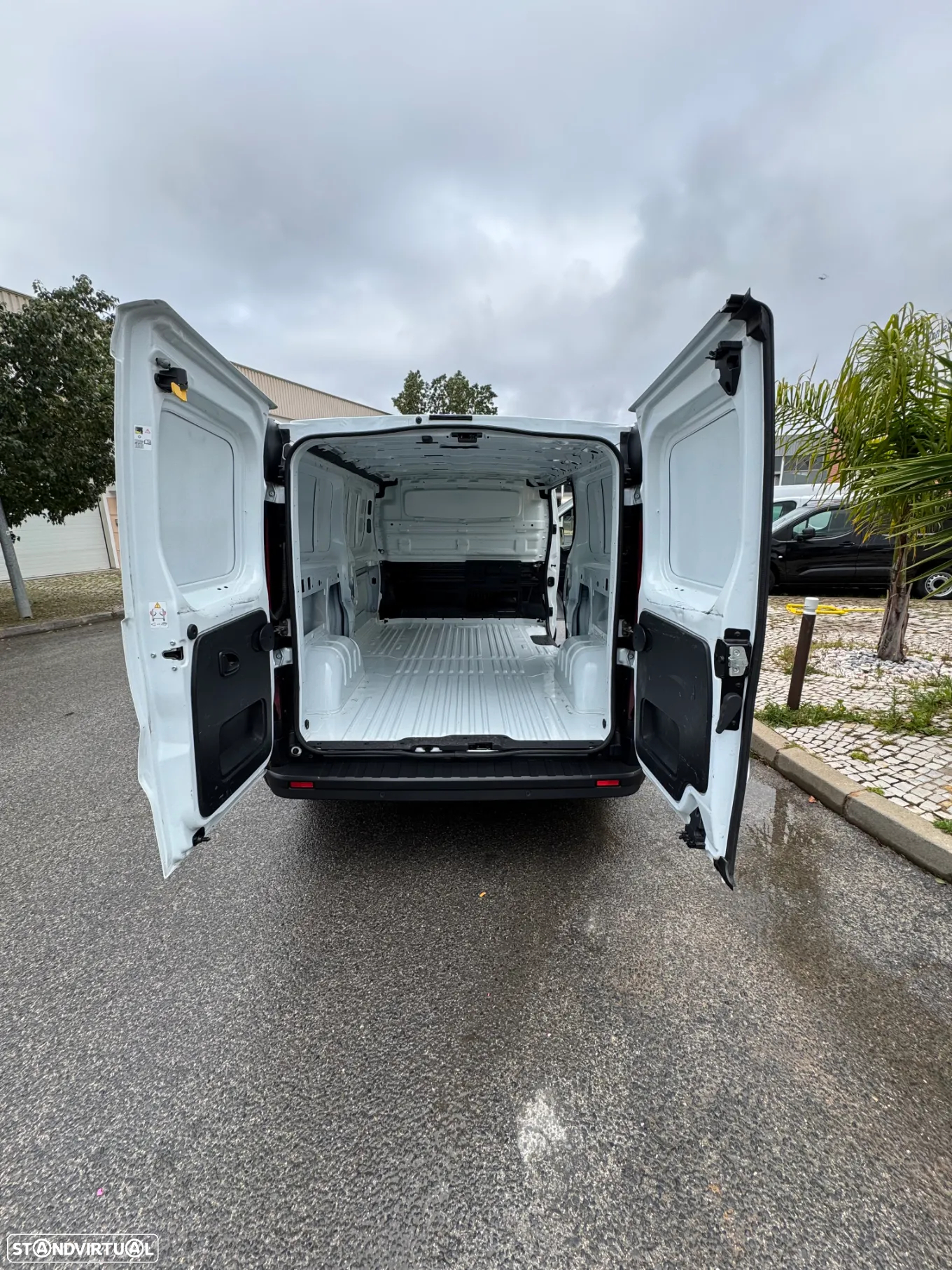 Renault TRAFIC L2H1 BLUE DCI 130 GRANDE CONFORTO - 21