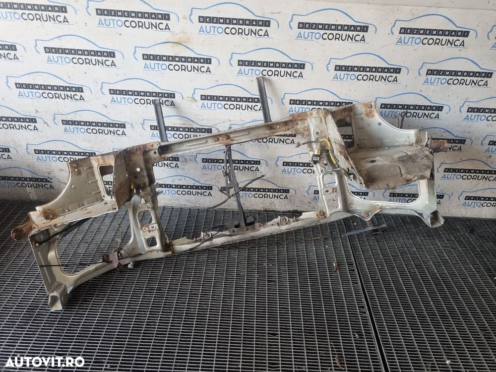 Trager Toyota Hilux VII (Facelift 2008) 3.0 D 2008 - 2011 2982CC Manuala (1302) Diesel - 4