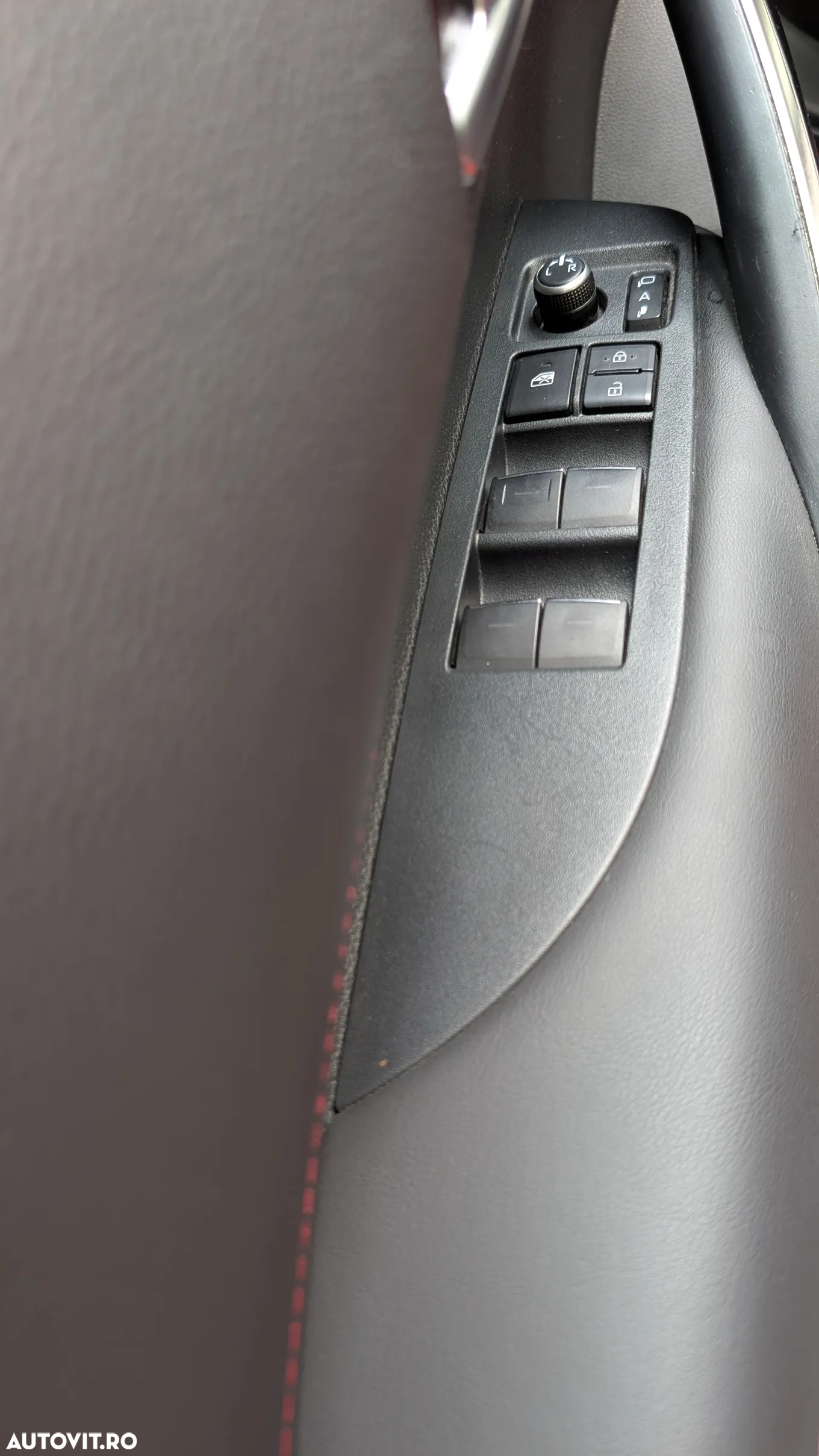 Toyota Corolla 2.0 HSD Exclusive Plus interior Negru - 21