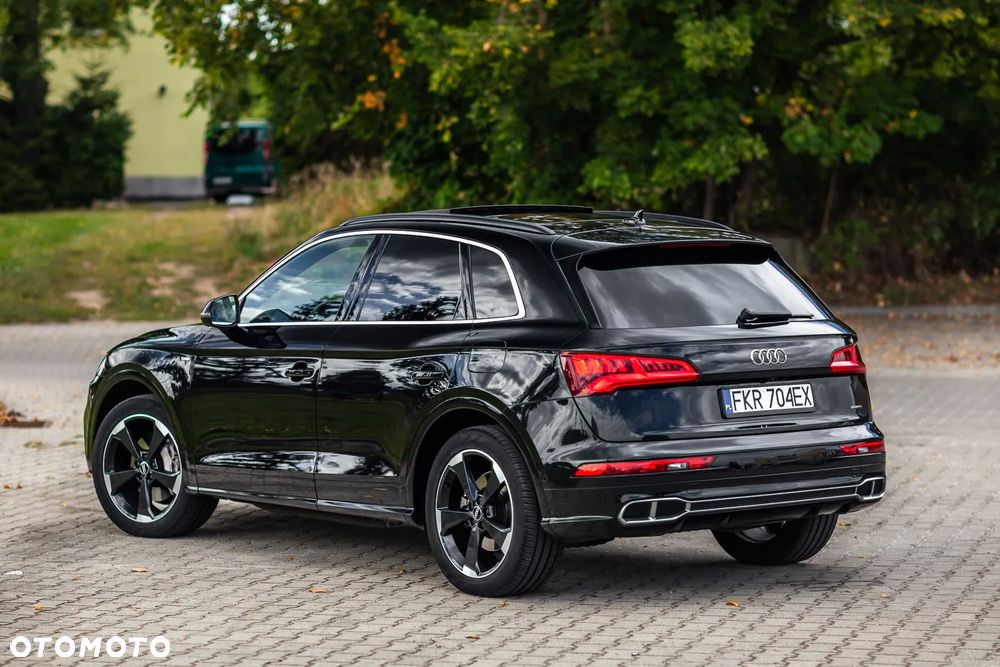 Audi Q5 55 TFSIe quattro S tronic S line business - 16