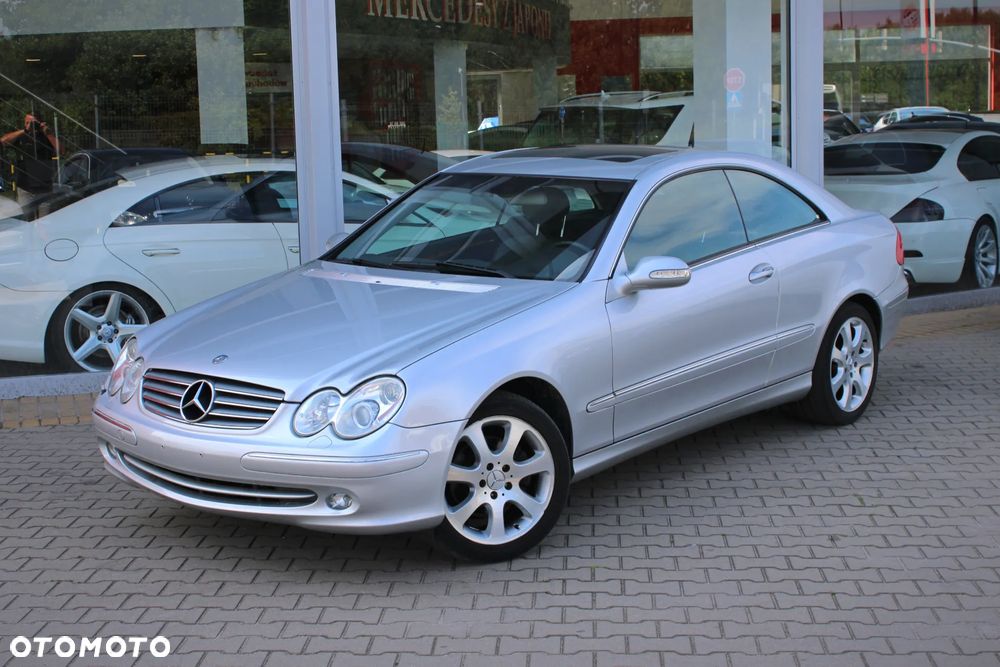 Mercedes-Benz CLK - 11
