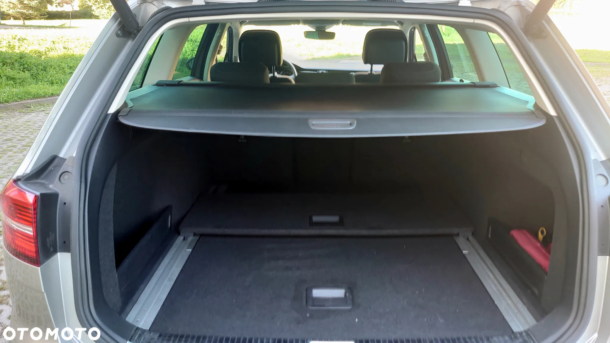 Volkswagen Passat Variant 2.0 TDI (BlueMotion Technology) Comfortline - 24