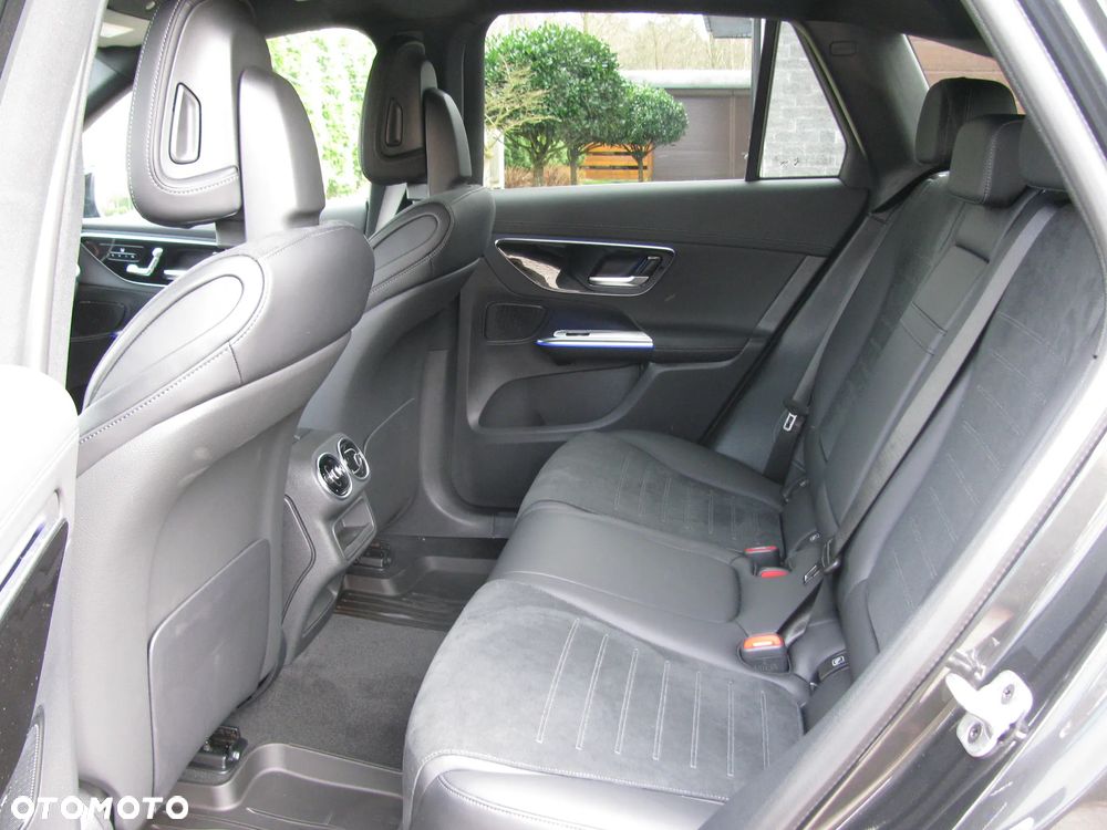 Mercedes-Benz GLC - 23