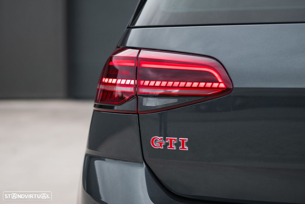 VW Golf 2.0 TSI GTI DSG Performance - 13