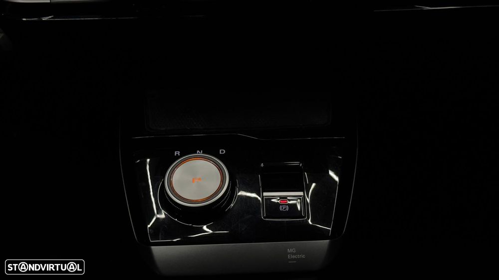 MG MG4 4 Luxury 64 kWh - 25