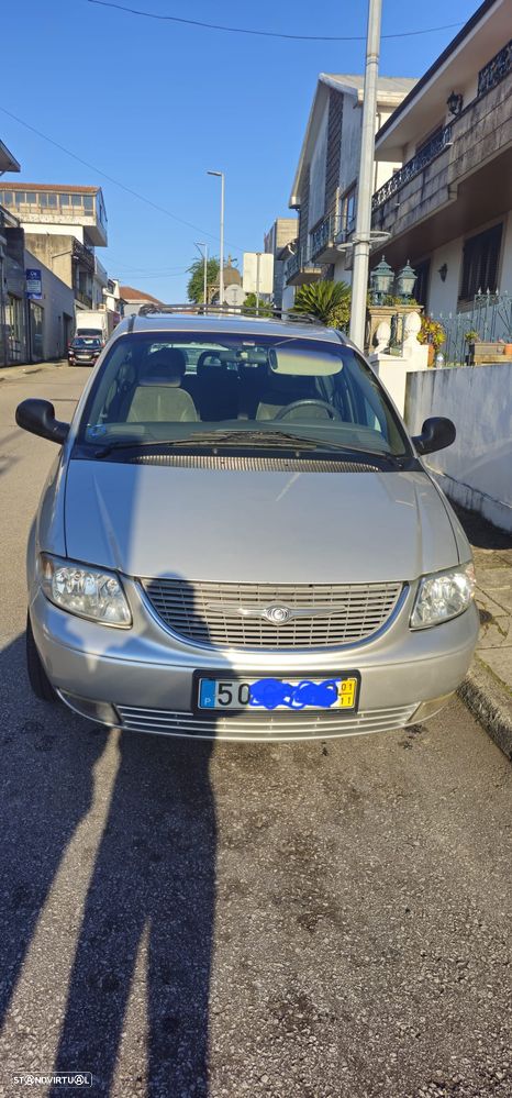 Chrysler Grand Voyager 2.5 CRD SE - 1