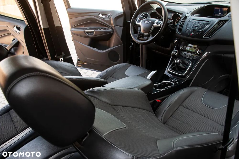 Ford Kuga 2.0 TDCi 4x4 Trend - 23