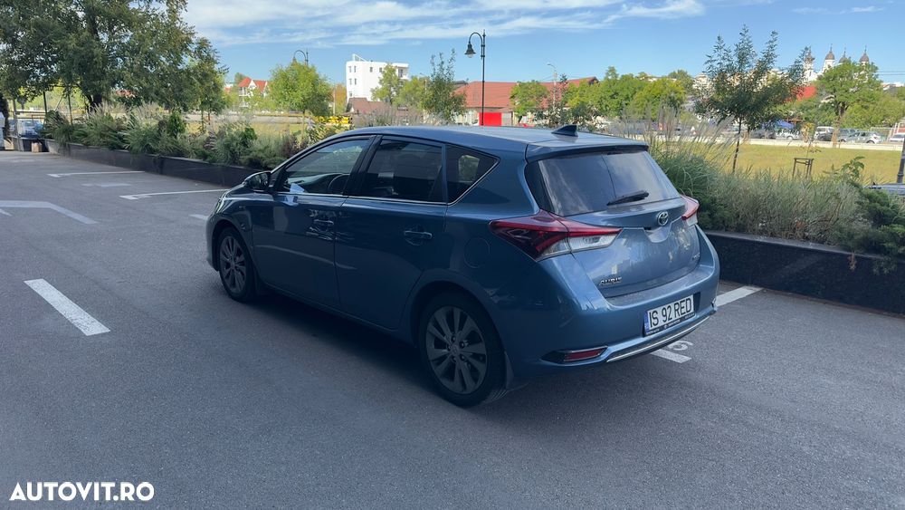 Toyota Auris - 5