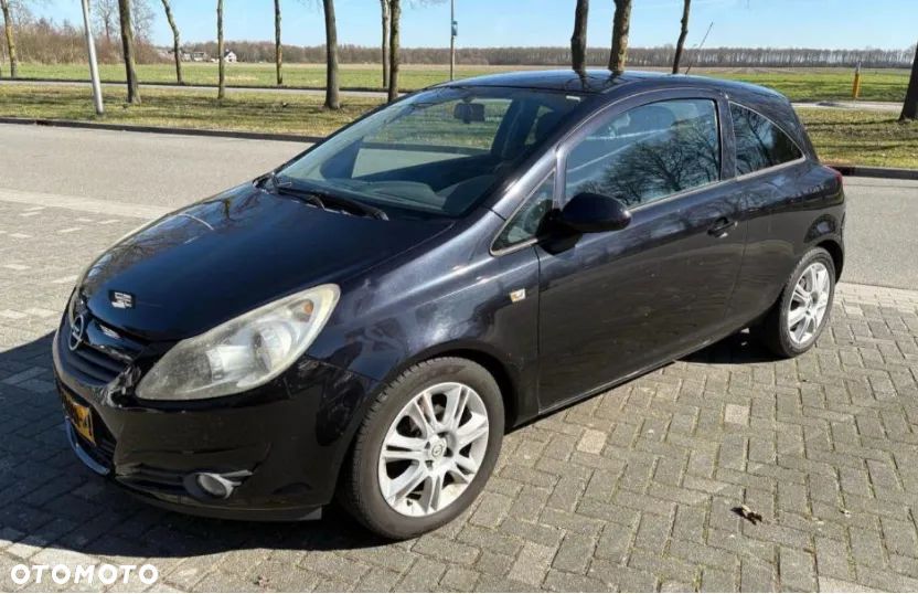 Opel Corsa 1.4 16V Edition - 2