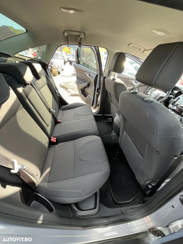 Ford Focus 1.0 EcoBoost Start Stop Titanium - 9