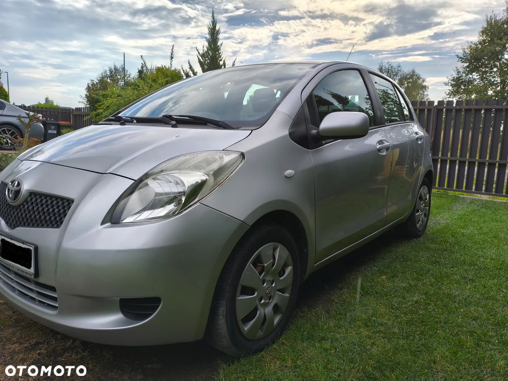 Toyota Yaris 2007 photo 4