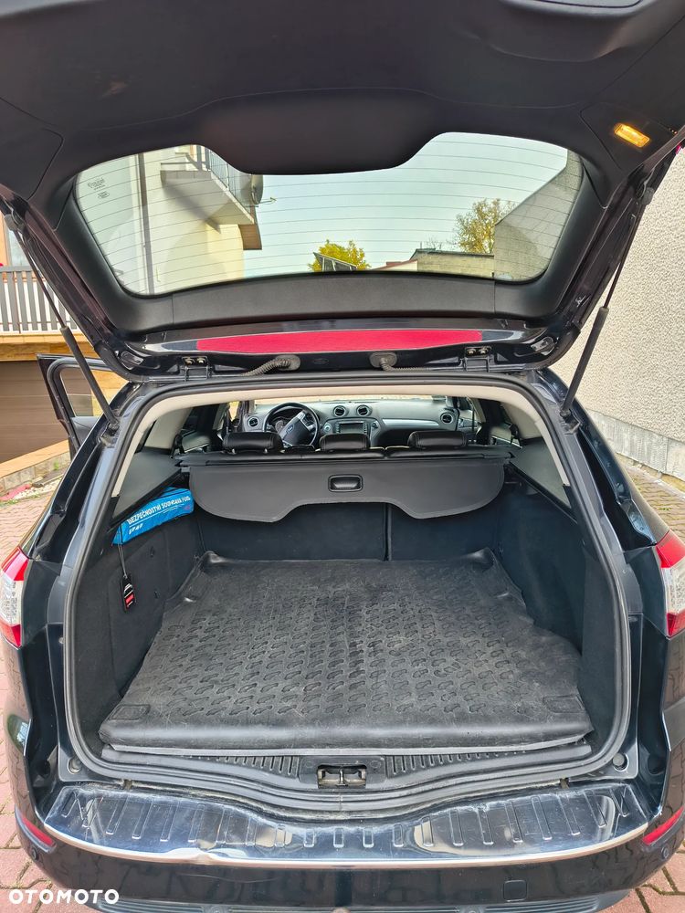 Ford Mondeo - 13
