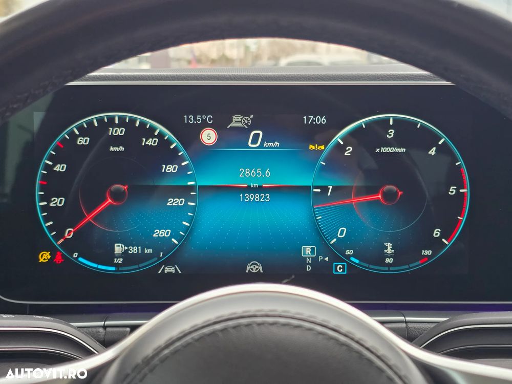 Mercedes-Benz GLE - 25