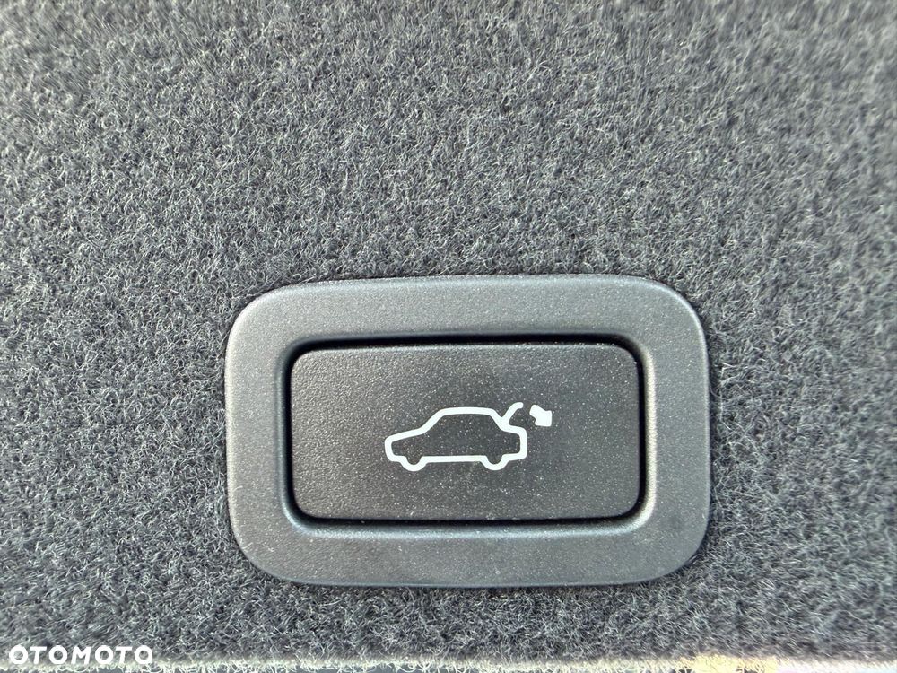 Volvo XC 60 D5 AWD Geartronic Summum - 28
