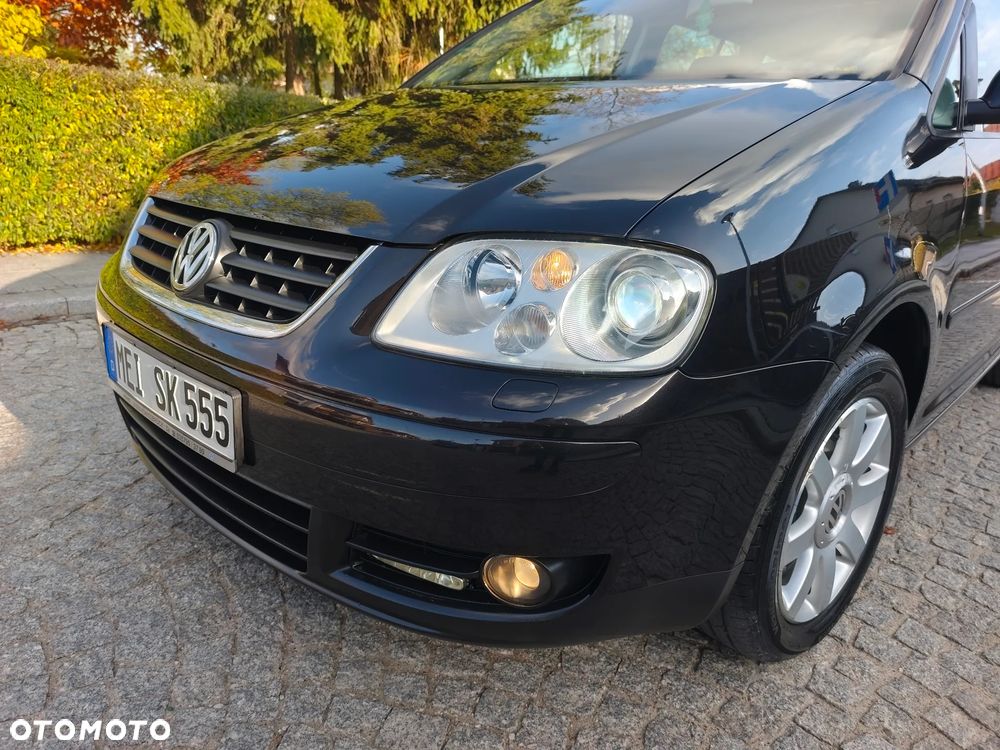 Volkswagen Touran - 15