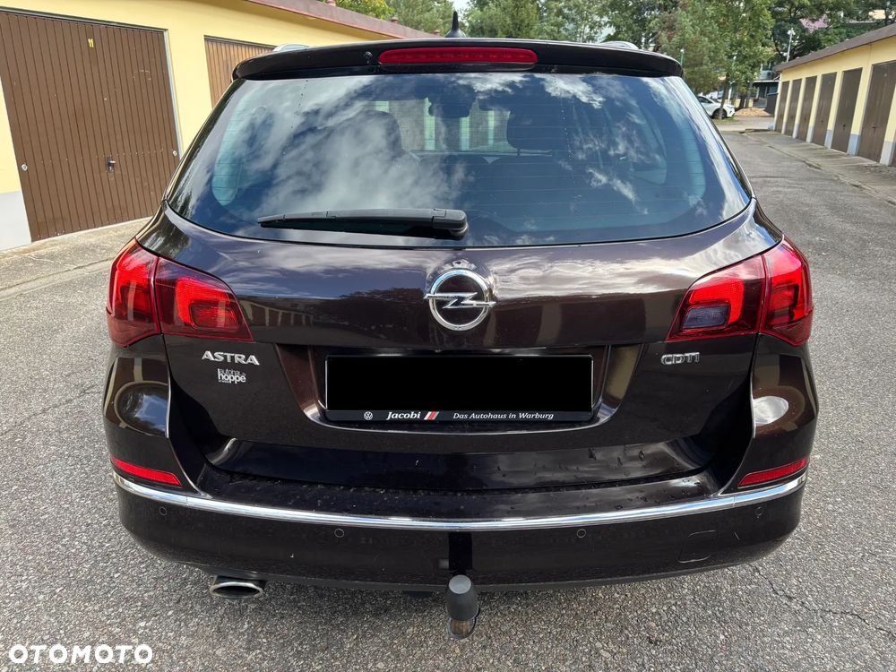 Opel Astra 2.0 CDTI DPF SportsTourer Exklusiv - 6