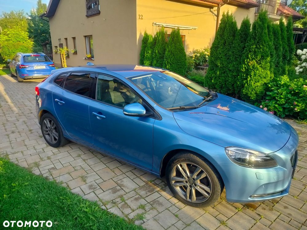 Volvo V40 D2 - 8