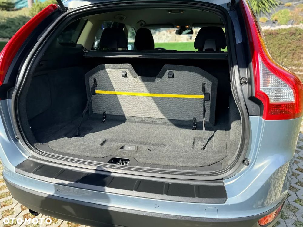 Volvo XC 60 D3 Momentum - 15