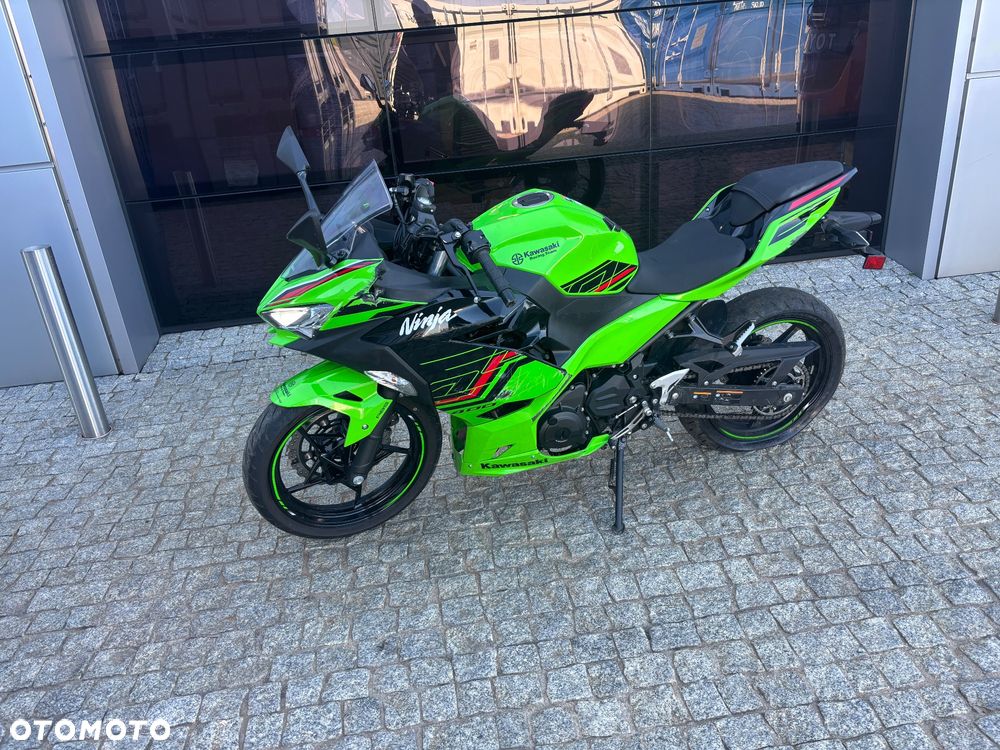 Kawasaki Ninja 400 - 1