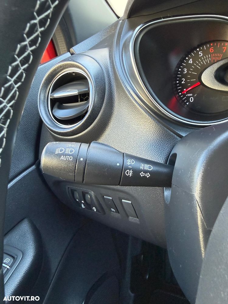 Renault Captur TCe 150 EDC GPF BOSE EDITION - 28