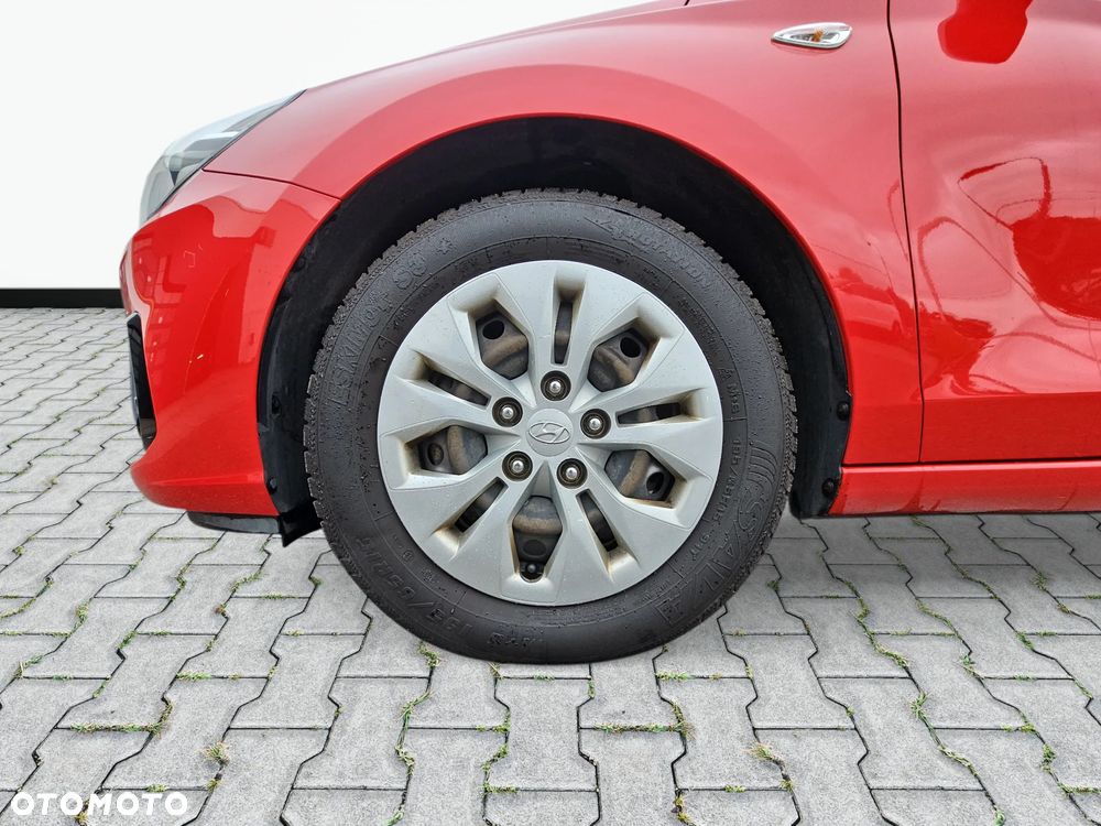 Hyundai i30 1.6 D Classic + - 27