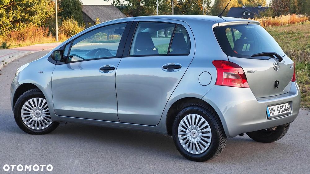 Toyota Yaris 1.0 VVT-i Sol - 9