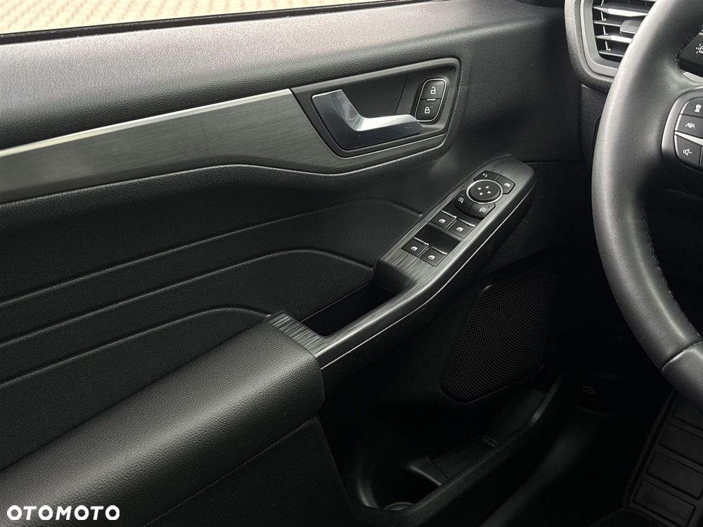 Ford Kuga - 18