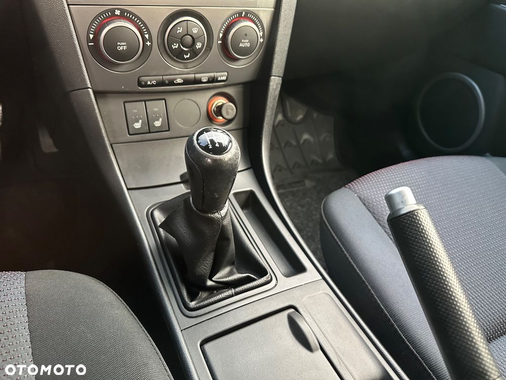 Mazda 3 1.6 Sport Active - 17