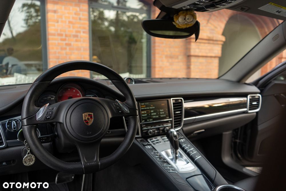 Porsche Panamera PDK Edition - 24