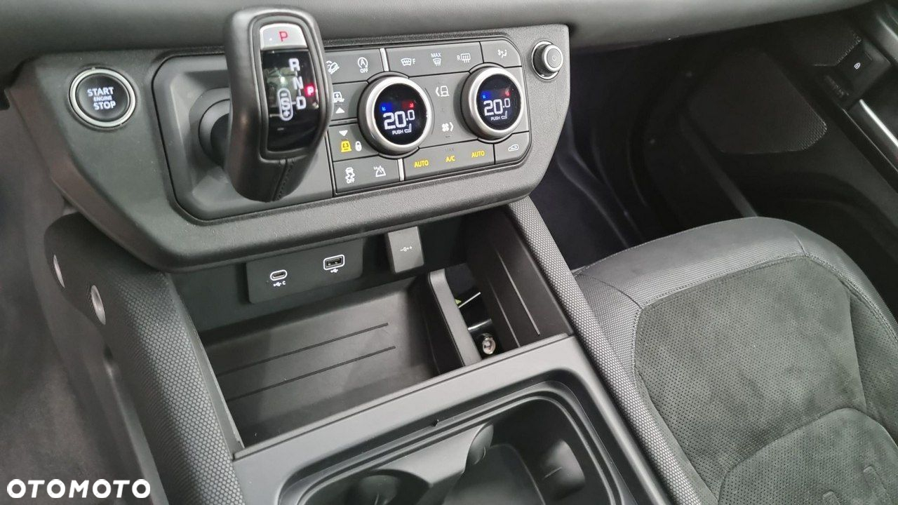 Land Rover Defender 110 5.0 P525 V8 - 21