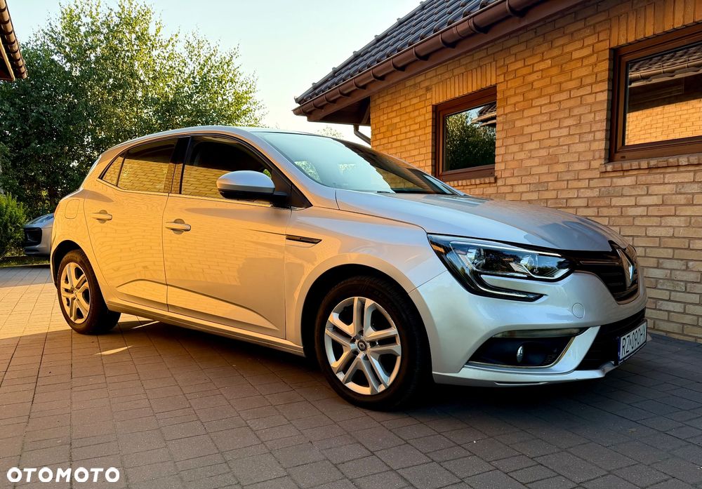 Renault Megane 1.5 dCi Zen EDC - 6