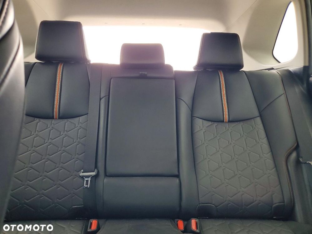 Toyota RAV4 2.5 XLE - 12
