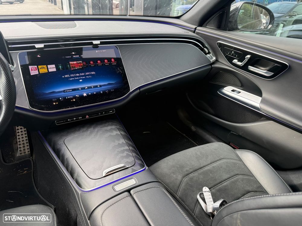 Mercedes-Benz E 300 de - 11