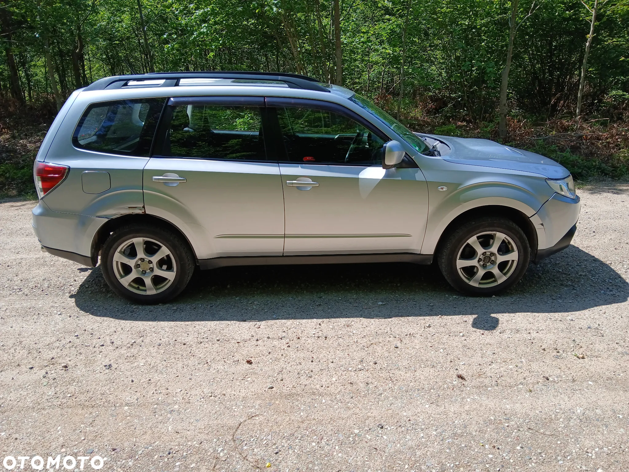 Subaru Forester 2.0 D Active - 10