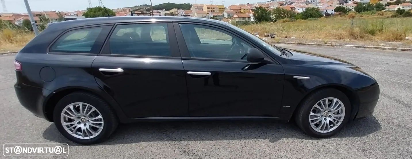 Alfa Romeo 159 Sportwagon 1.9 JTDm 8V Executiva - 53