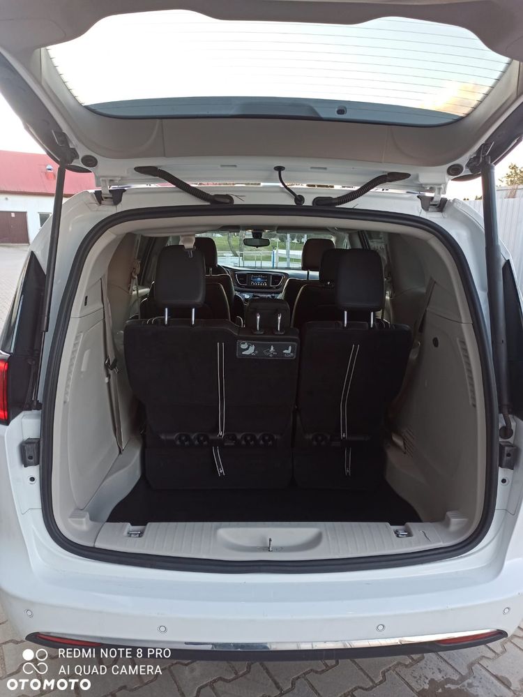 Chrysler Pacifica - 18