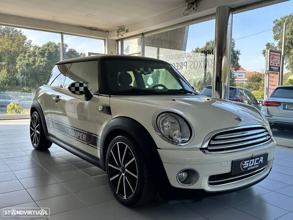 MINI 3 Portas Cooper D - 5