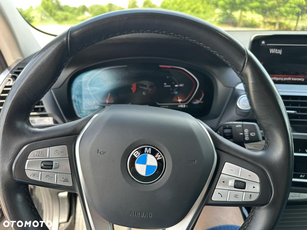 BMW X3 xDrive20d MHEV Advantage - 17
