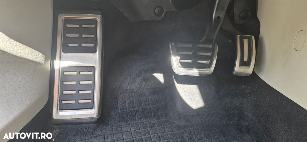 Volkswagen Passat Alltrack - 19