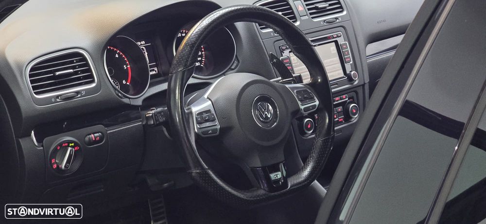 VW Golf 2.0 TDI DPF DSG GTD - 33