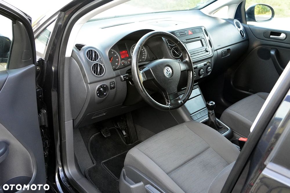Volkswagen Golf Plus - 10