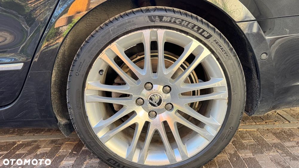 Skoda Superb 2.0 TSI Platinum DSG - 16