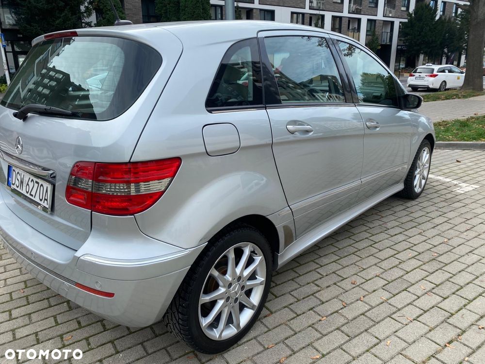 Mercedes-Benz B-Class 2005 photo 2