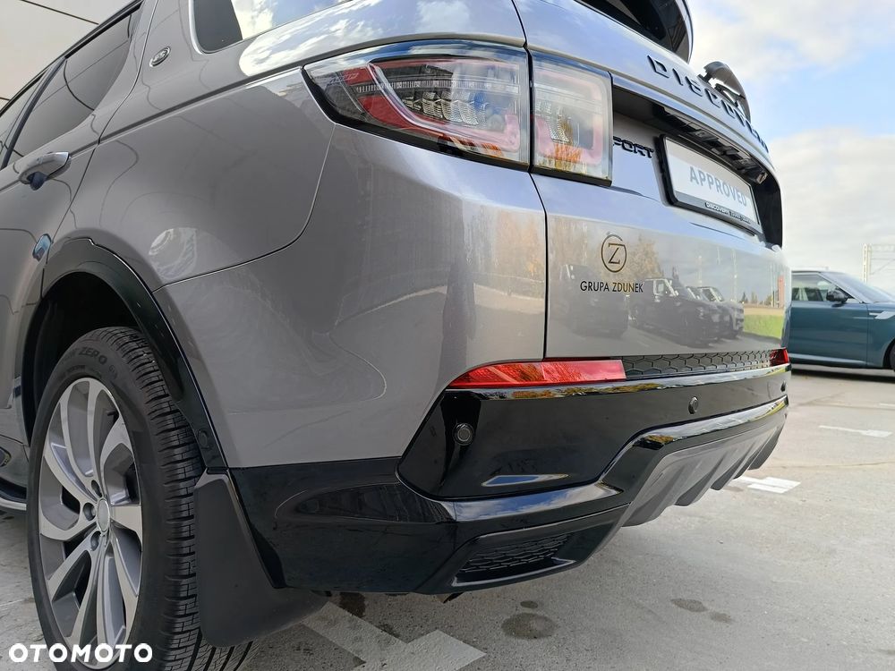 Land Rover Discovery Sport 2.0 D240 R-Dynamic SE - 16