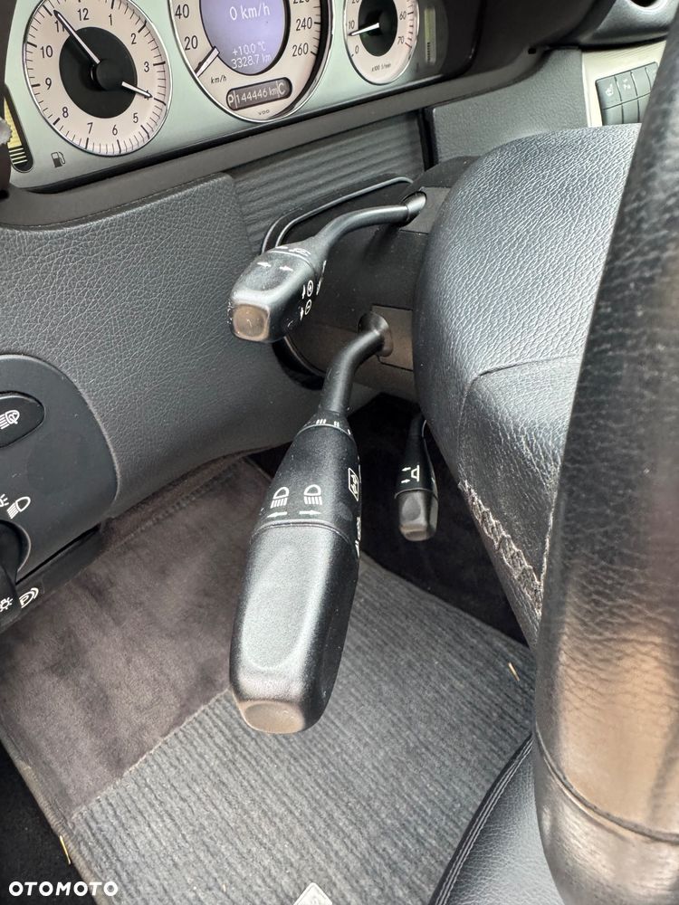 Mercedes-Benz CLK - 12