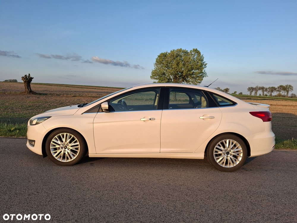 Ford Focus - 8