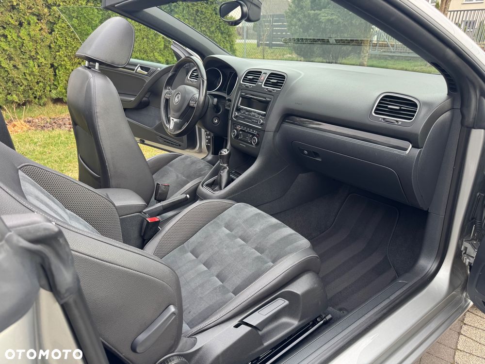 Volkswagen Golf - 24