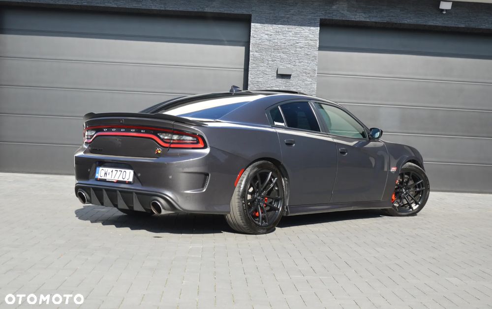 Dodge Charger 6.4 Scat Pack - 6
